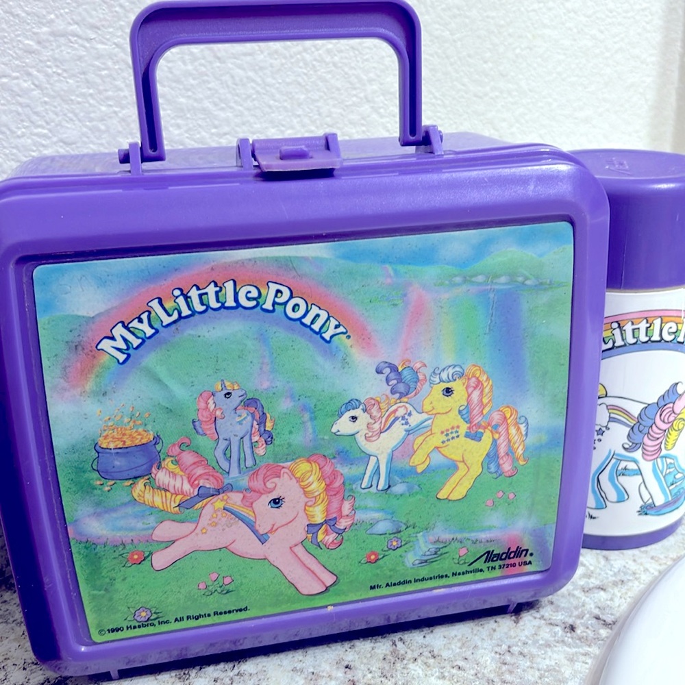 Vintage 🌈💕1990 My Little Pony  lunchbox with thermos.